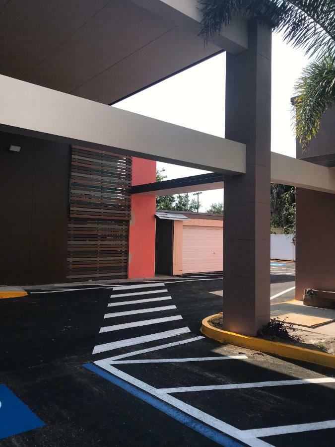 Tropical Inn & Suites, Downtown Clearwater Exteriér fotografie